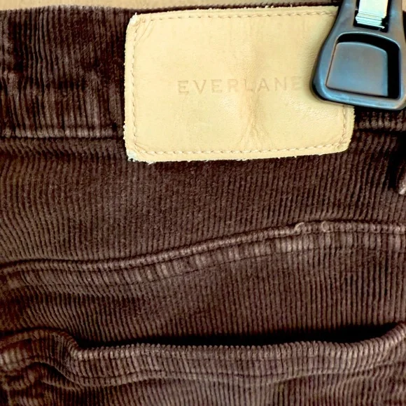 Everlane Baby Cord Cheeky Crop jeans. - Picture 6 of 7